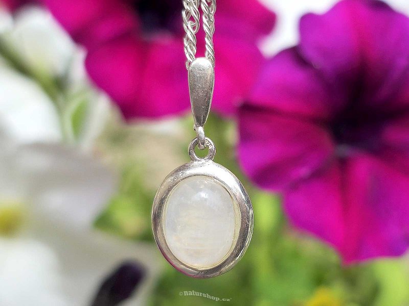 Moonstone pendant smaller oval with Ag 925/1000 bezel