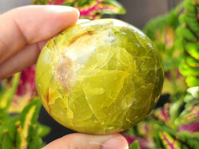 Opal green stone from Madagascar (112g)