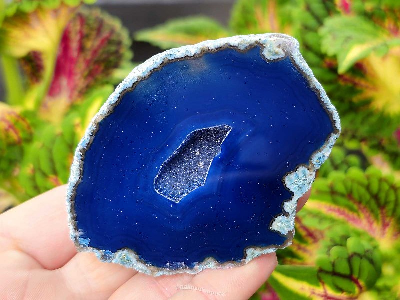 Agate blue dyed geode with cavity 158g