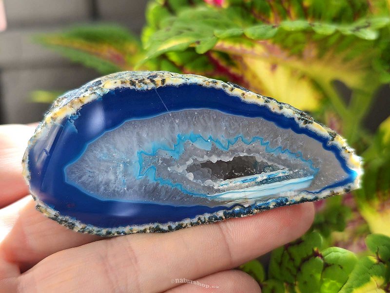 Agate geode turquoise 90g from Brazil