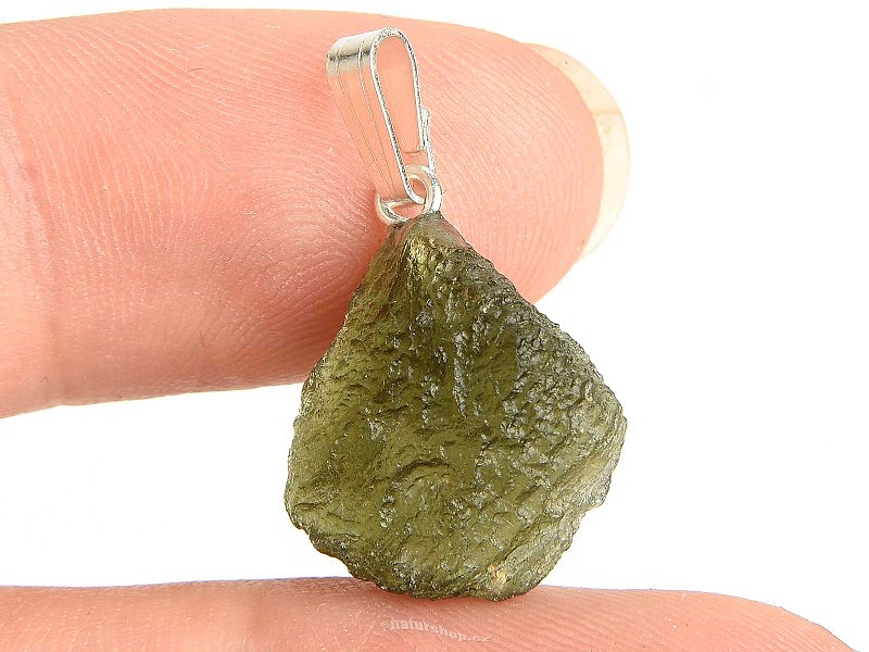 Vltavín (Moldavite) přívěsek stříbrný úchyt Ag 925/1000 1,7g