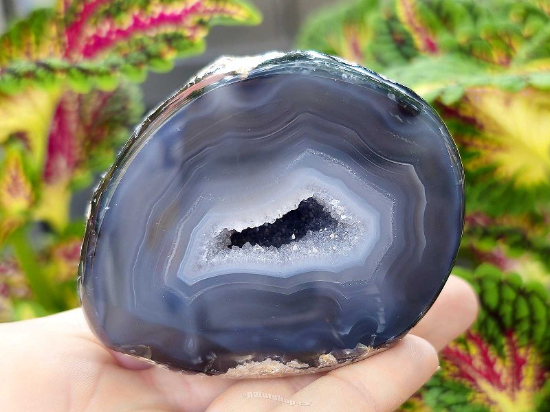 Agate geode with a hollow 234g from Brazil