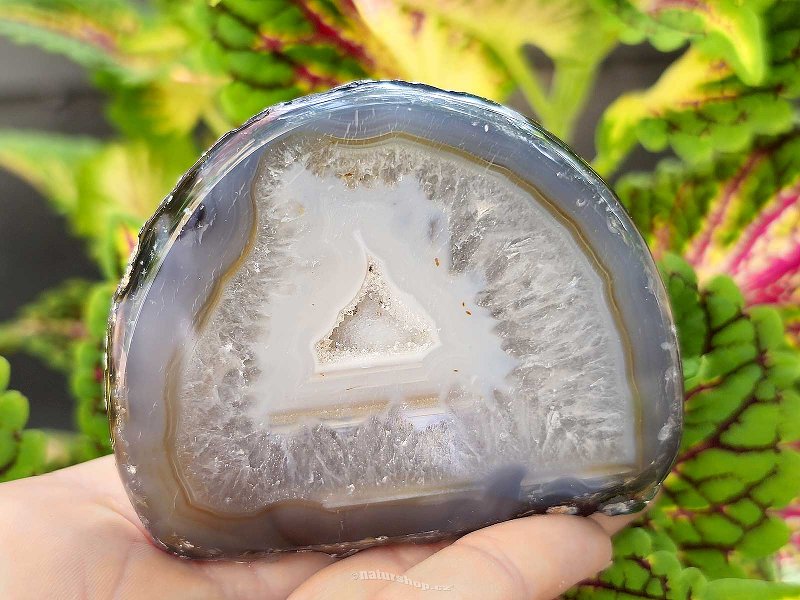 Brazil agate geode with hollow 223g