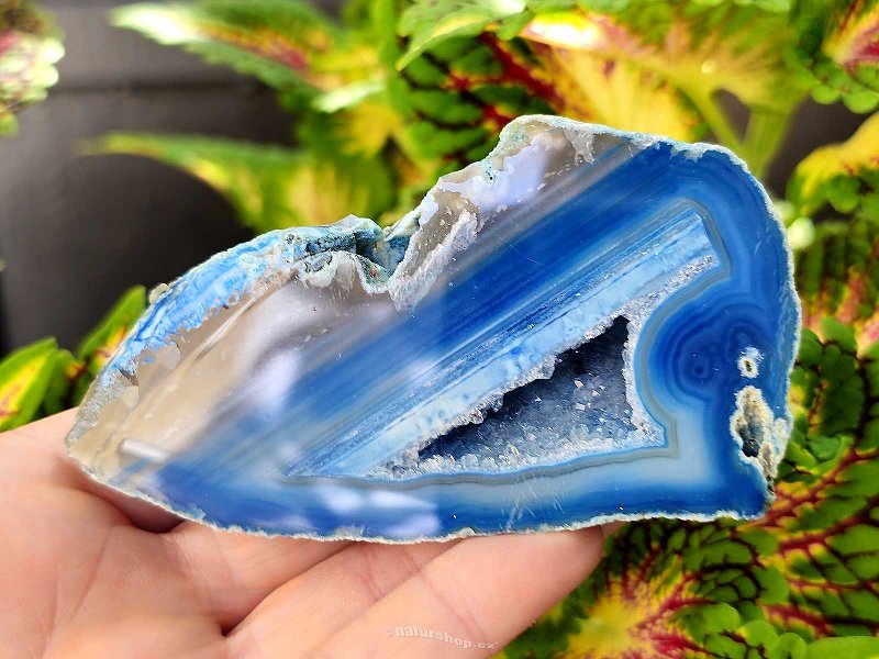 Agate blue dyed geode with cavity 160g from Brazil