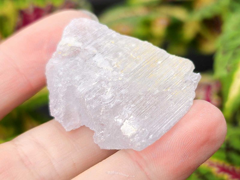 Raw kunzite crystal (29g) from Pakistan