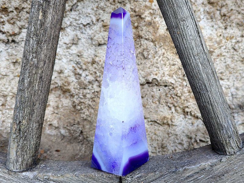 Purple agate obelisk 319g (Brazil)