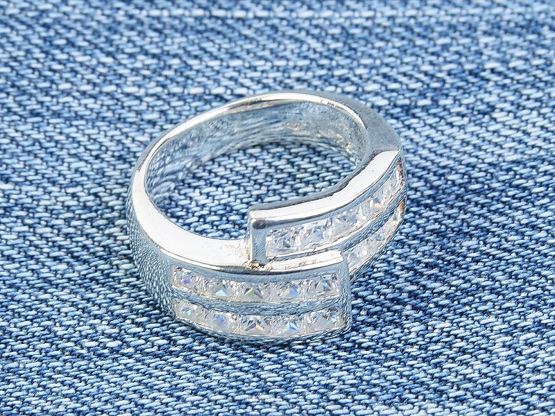Prsten se zirkony stříbro Ag 925/1000 7,2g