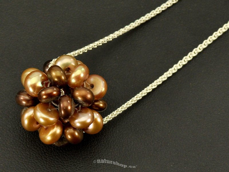 Round brown pearl pendant on a chain 925/1000 Ag (3.5 g)