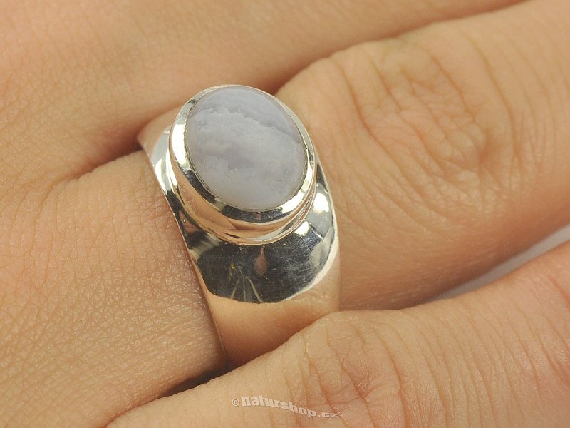 Ring chalcedony oval silver Ag 925/1000