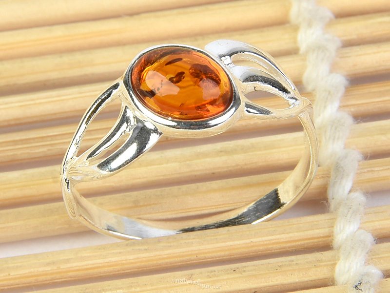 Stříbrný prsten medový jantar Ag 925/1000