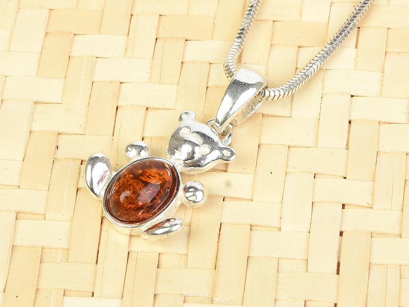 Amber pendant with Ag 925/1000 bear