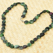 Ruby necklace in zoisite Ag clasp (48 - 53cm)