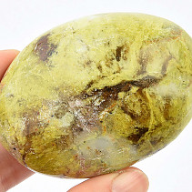 Zelený opál  hladký kámen (183g)