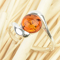 Ring with round amber Ag 925/1000