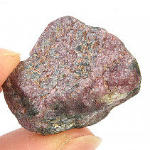 Rubín přírodní krystal 9,6g (Tanzánie)