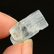Akvamarín přírodní krystal 1,4g