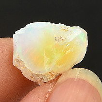 Ethiopian precious opal 0.8g