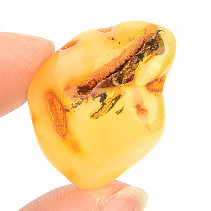 Natural amber from Lithuania (2.5g)