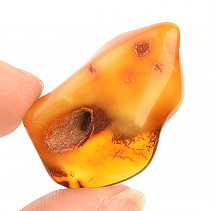 Natural amber from Lithuania (2.7g)