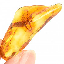 Amber of natural shape polished from Lithuania 3.5g