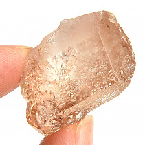 Zlatý topaz surový krystal Pákistán 13,7g