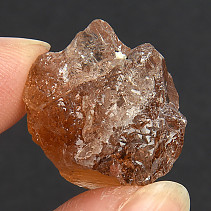 Zlatý topaz krystal surový Pákistán 5,7g