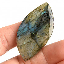 Muggle labradorite with colored reflections 13.1g