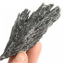 Kyanit disten krystal černý surový z Brazílie 56g