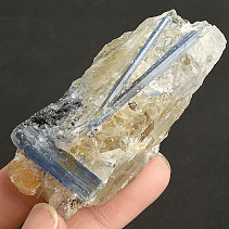 Kyanit disten krystaly v křemeni (Brazílie) 89g