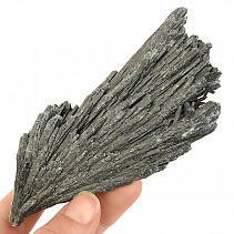 Kyanit disten krystal černý surový z Brazílie 121g
