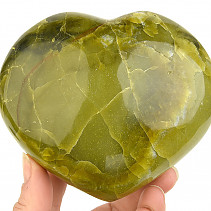 Zelený opál srdce z Madagaskaru 682g