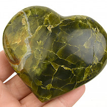 Zelený opál srdce z Madagaskaru 217g