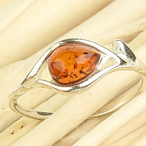Prsten s jantarem slza lemována stříbrem Ag 925/1000