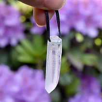 Lemur natural crystal crystal pendant on skin 6.5g