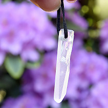 Lemur natural crystal crystal pendant on skin 4.6g