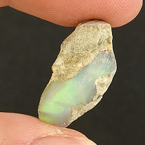Ethiopian precious opal in rock (2.5g)