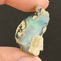 Ethiopian precious opal in rock (4.3g)