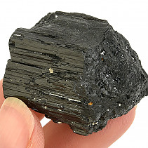 Turmalín černý skoryl krystal (Madagaskar) 40g