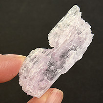 Kunzite crystal 12.1g