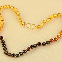 Jantar náhrdelník kuličky barevné 34–35cm (dětské velikosti)