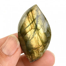 Labradorite in the shape of a muggle with colored reflections 15g