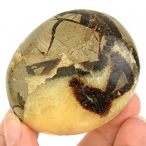 Smooth septaria stone from Madagascar 157g