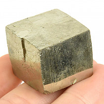 Pyrite crystal cube 62g