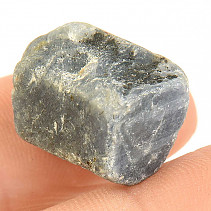 Surový krystal safír z Pákistánu 7,2g