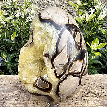 Dragon egg septaria with calcite from Madagascar 2297g