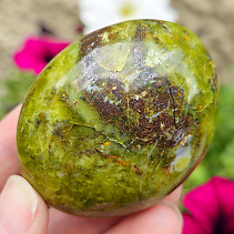 Leštěný kámen zelený opál 117g Madagaskar