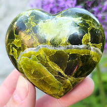 Green opal heart 150g Madagascar