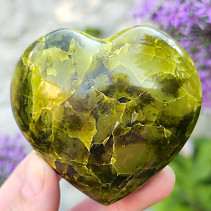 Hladké srdce zelený opál 222g Madagaskar