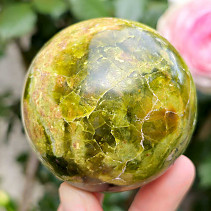 Ball green opal Ø64mm Madagascar
