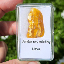 Light milky amber (Lithuania) 2.2g